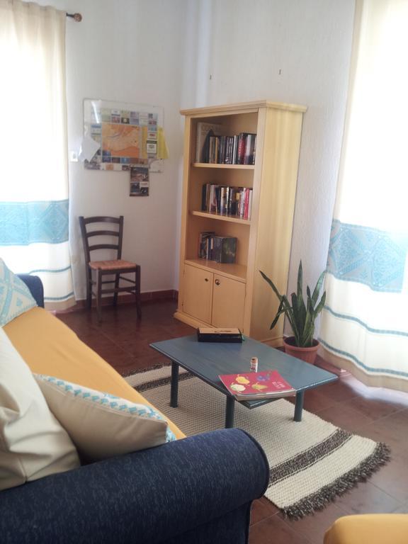 Bed and Breakfast Al Sole Di Pula Esterno foto